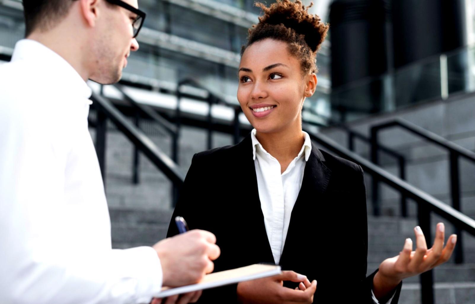 Analyse collaborative de modèles économiques en équipe